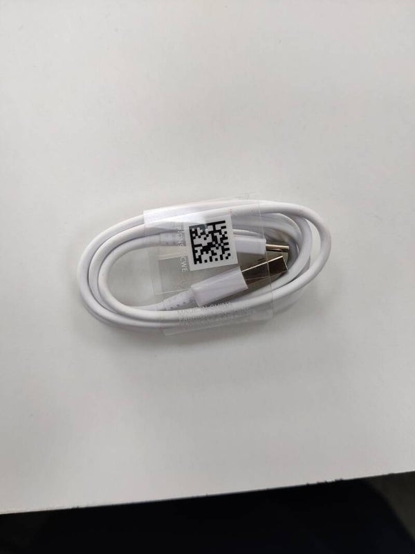 WHITE C TYPE CABLE