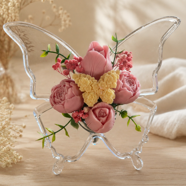 Papillon avec fleurs de cire