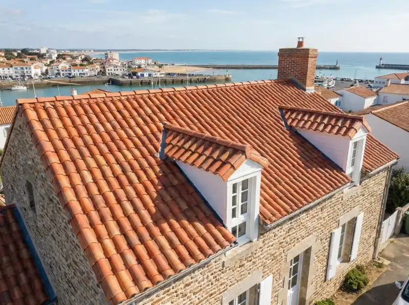 toiture saint gilles croix de vie