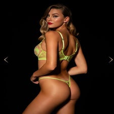 whitneyapple49767353749.jpg