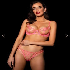 sabrinapink54715389030.jpg