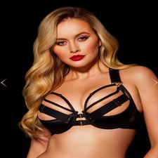 adriana52816381525.jpg