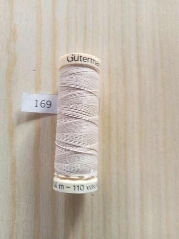 Fil Guterman pour tout coudre - 100 m - Beige N° 169