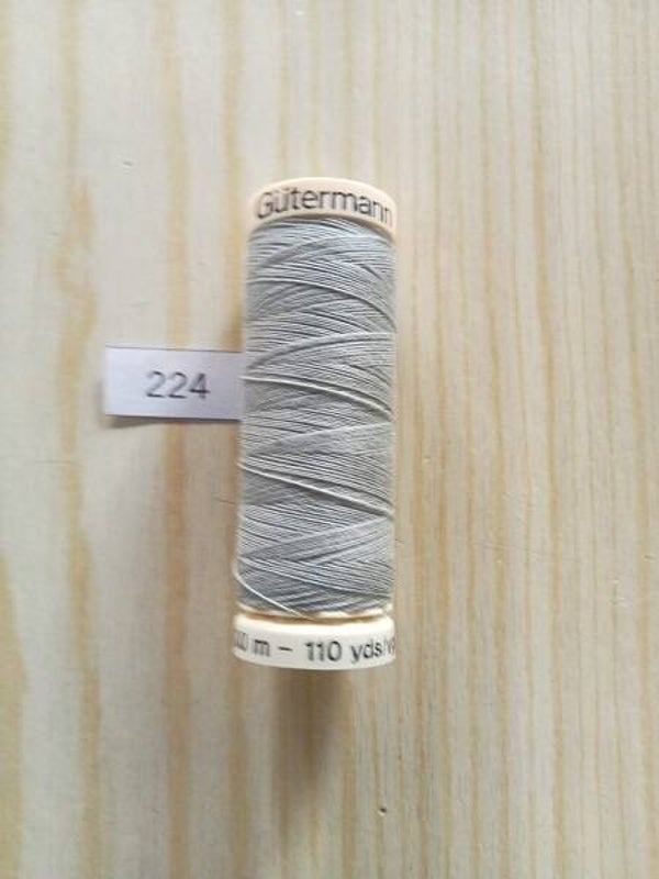 Fil Guterman pour tout coudre - 100 m - Gris vert N° 224