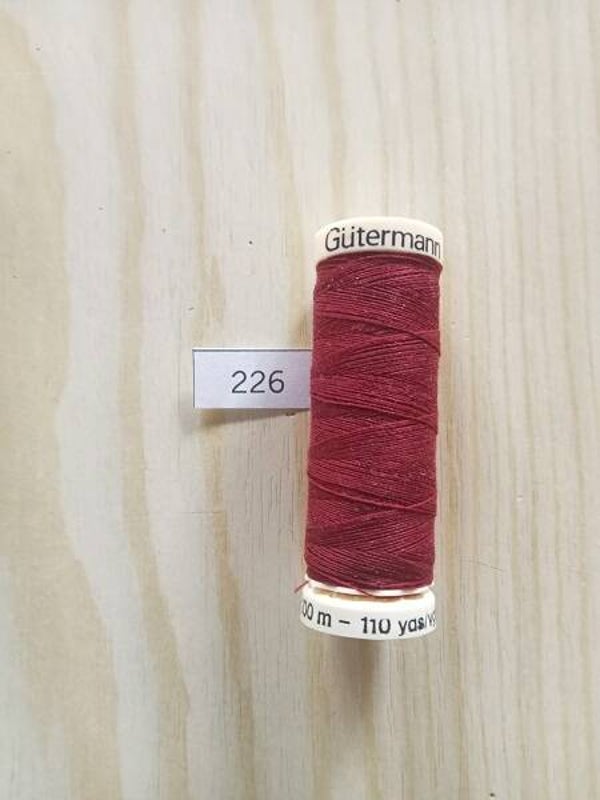 Fil Guterman pour tout coudre - 100 m - Bordeaux N° 226