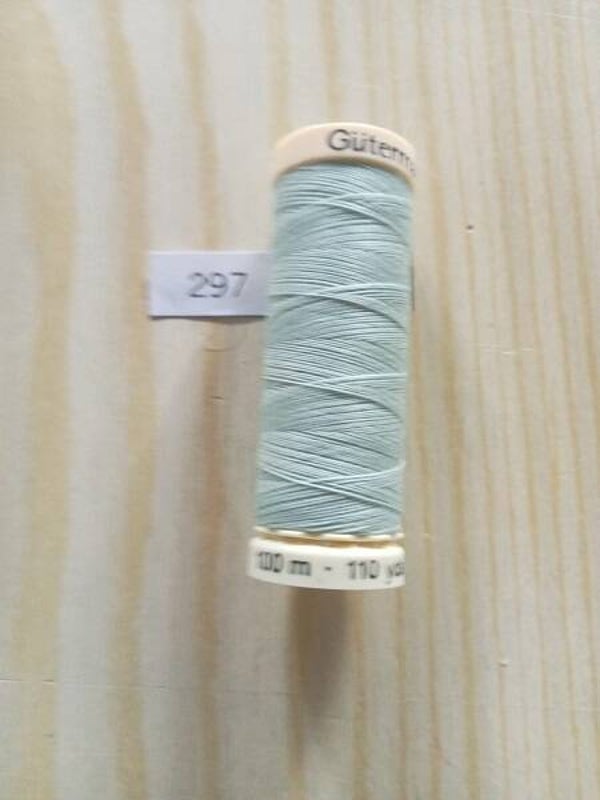 Fil Guterman pour tout coudre - 100 m - Vert pâle N° 297