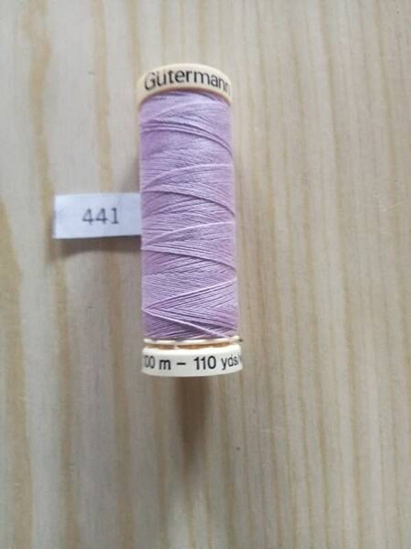 Fil Guterman pour tout coudre - 100 m - Lilas N° 441