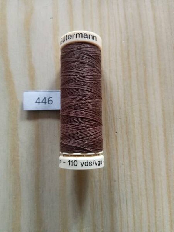 Fil Guterman pour tout coudre - 100 m - Marron N° 446
