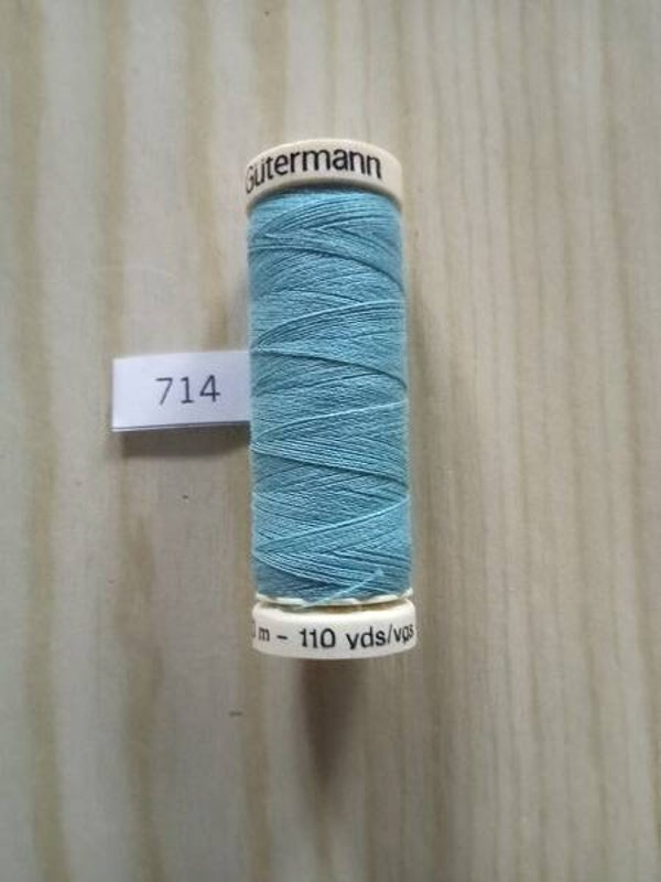 Fil Guterman pour tout coudre - 100 m - Bleu N° 714