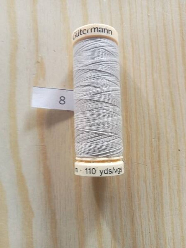 Fil Guterman pour tout coudre - 100m - Gris clair N° 8