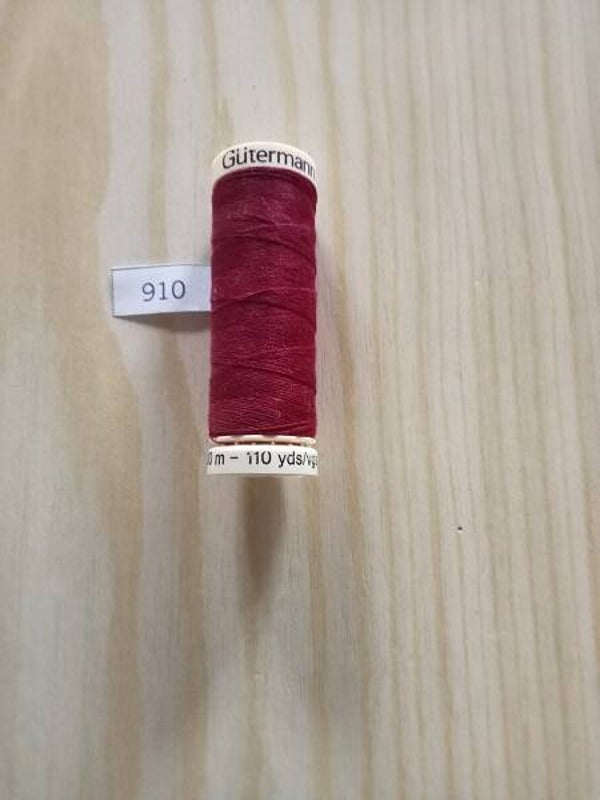 Fil Guterman pour tout coudre - 100 m - Bordeaux N° 910