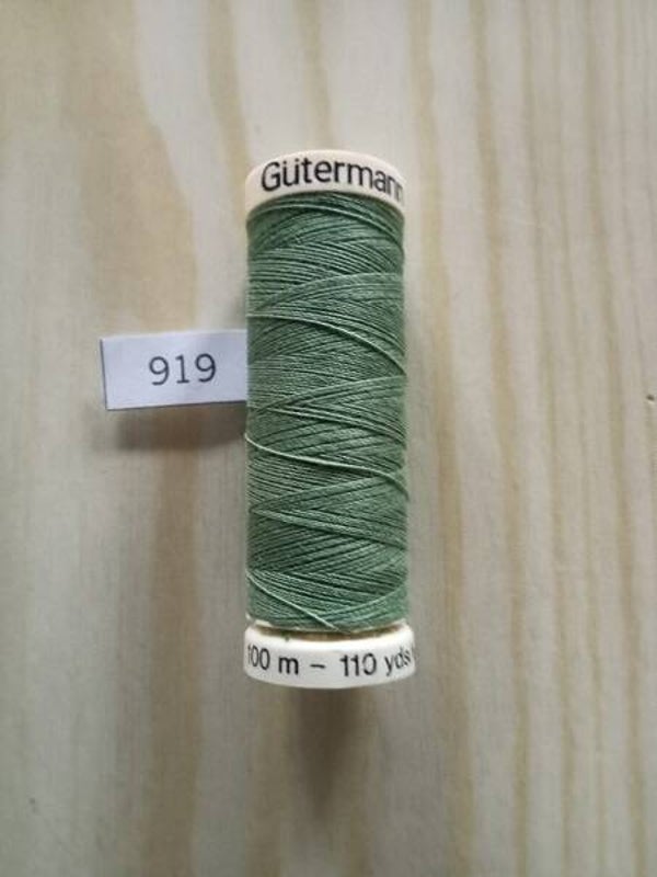 Fil Guterman pour tout coudre - 100 m - Vert N° 919