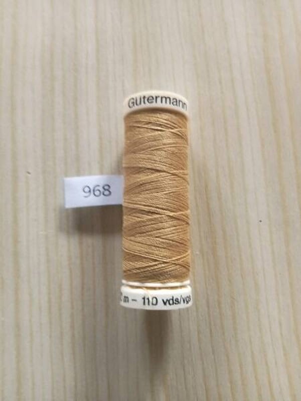 Fil Guterman pour tout coudre - 100 m - Ocre N° 968