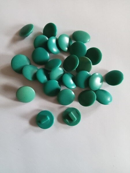 Lot 26 petits boutons à pied vert Vintage - 11 et 16 mm - Réf BP17