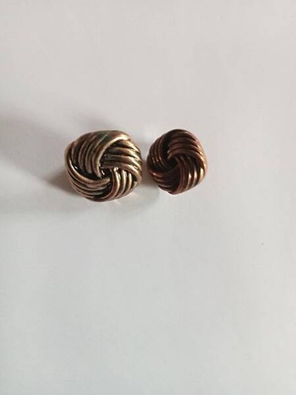 Lot 2 boutons à pied carré bronze Vintage - 12/16 mm - réf BP24