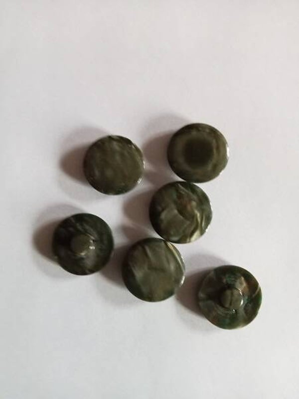 Lot 6 boutons à pied Vert nacré Vintage - 18 mm - Réf BP25