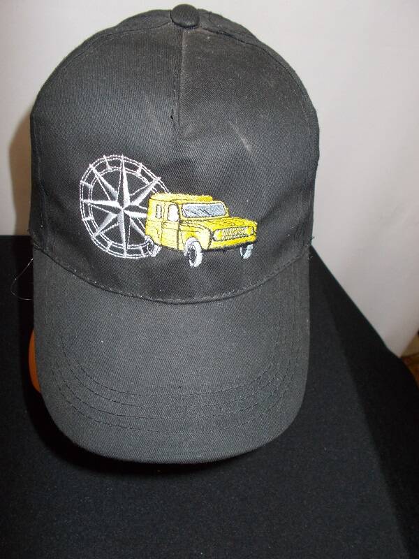 Casquette brodée " Voiture de la Poste " - Création artisanale - Réf : Syl 2