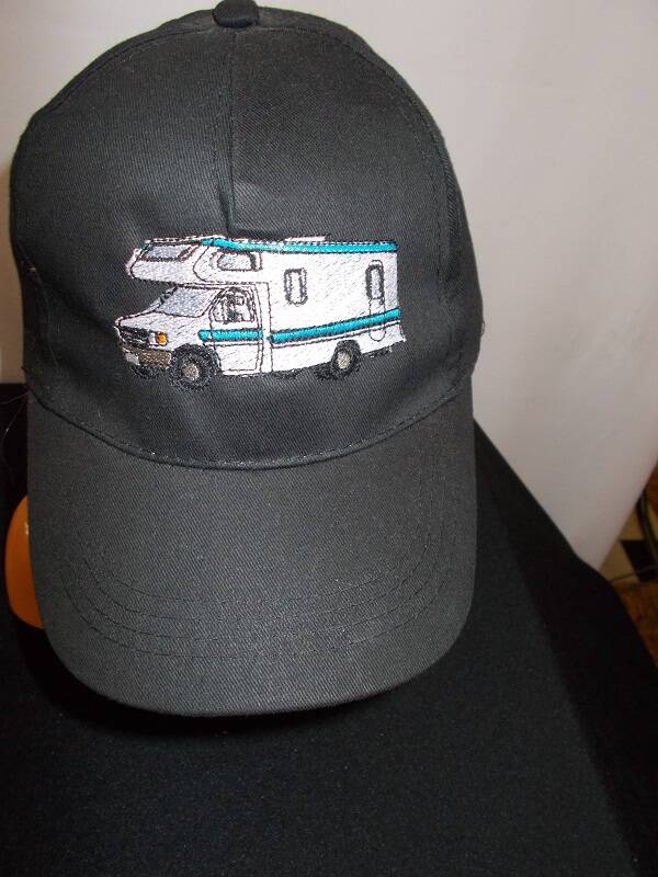 Casquette brodée "camping car " - Création artisanale - Réf : Syl 1