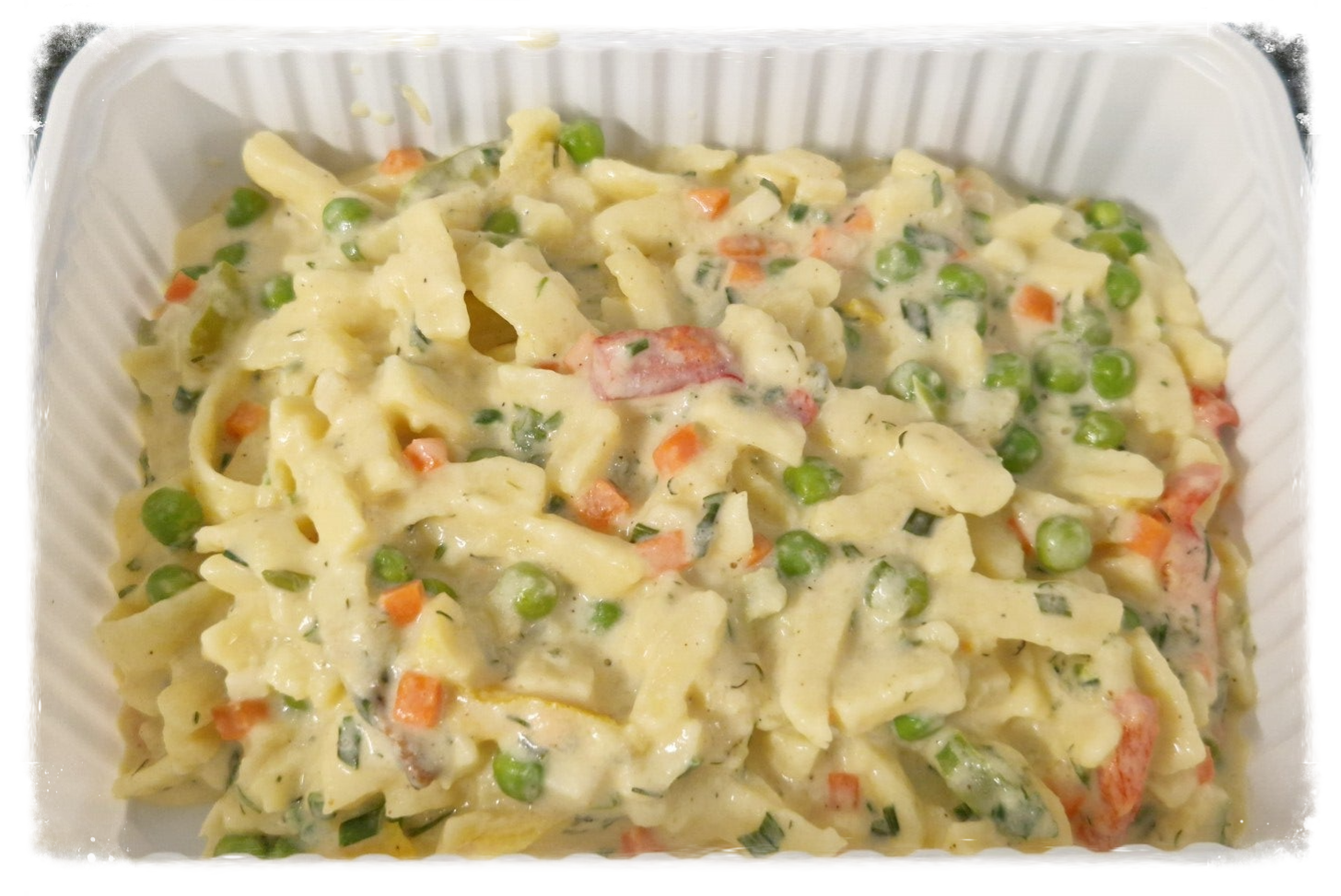 Vegetarische Spätzle Pfanne mit Sahne, Käse und Gemüse