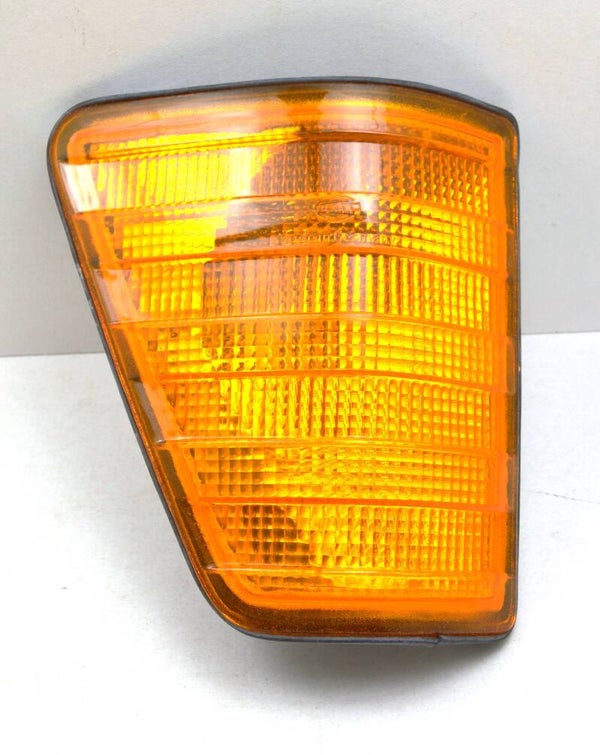 Hella 2BA 003 197-021 knipperlicht rechts Mercedes Benz T1 en Henschel