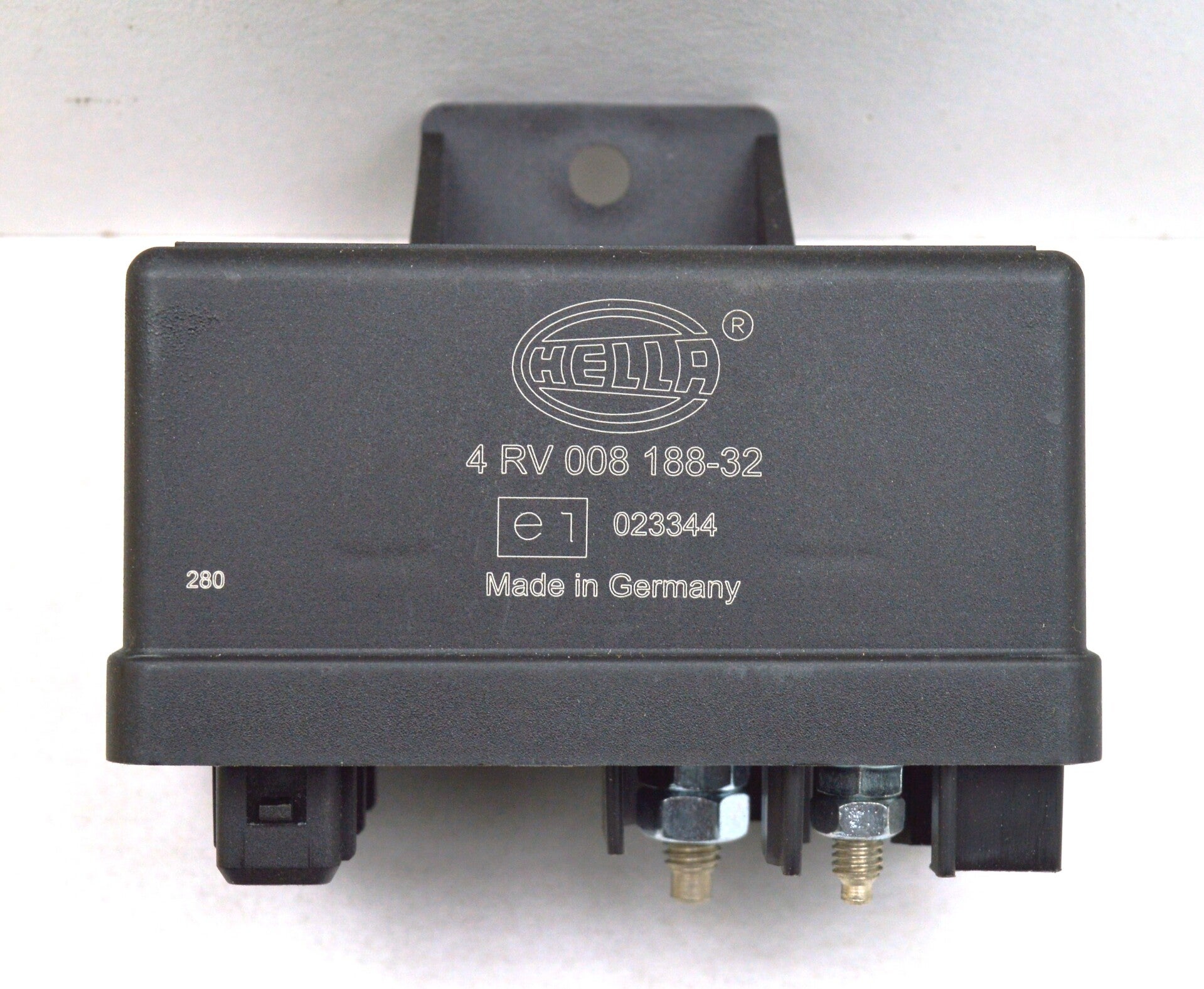 Hella 4RV 008 188-321 voorgloeirelais 12 Volt