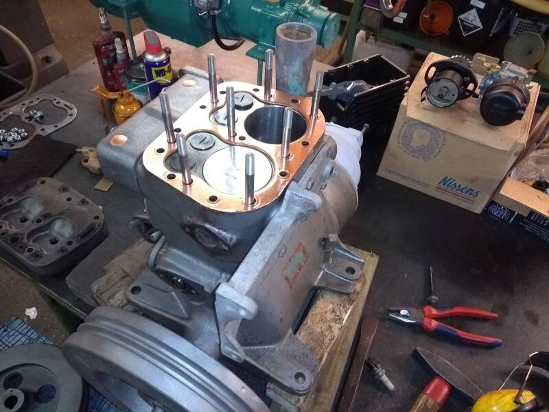 Cilinderblok Albin O-22 gemonteerd