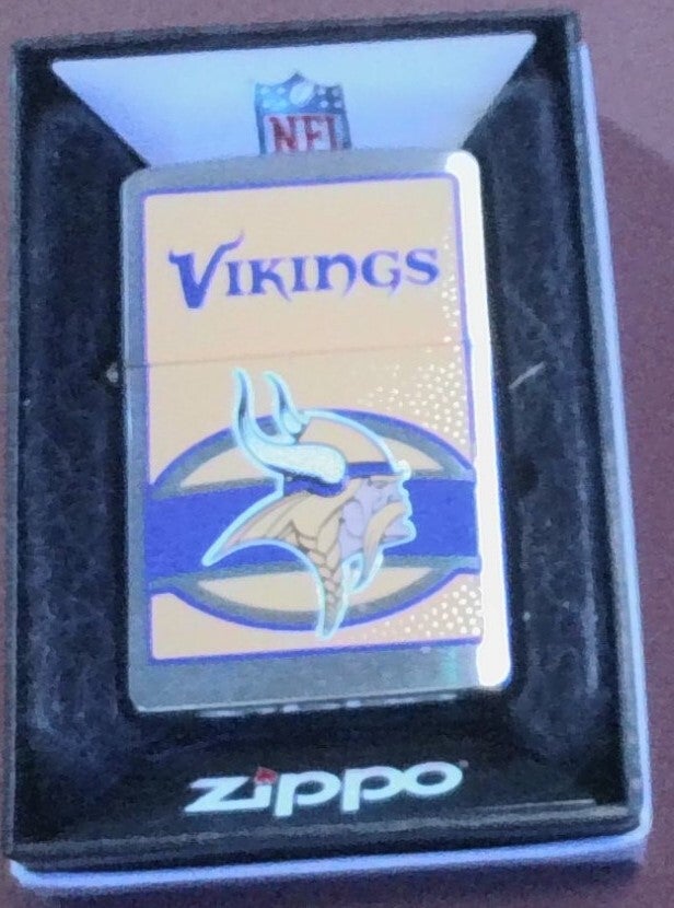 2009 Zippo Minnesota Vikings lighter - Unused