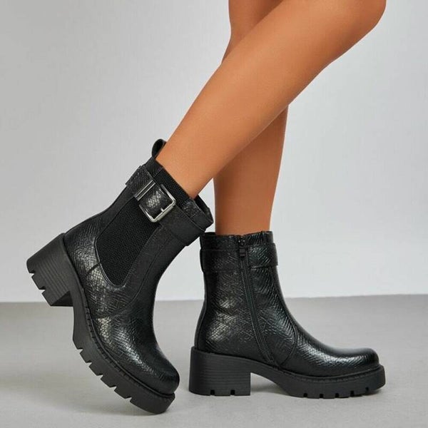 Chelsea boots snake