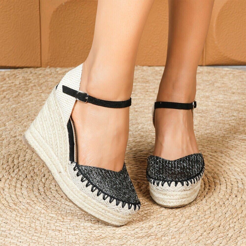 Woven Wedge Sandalen