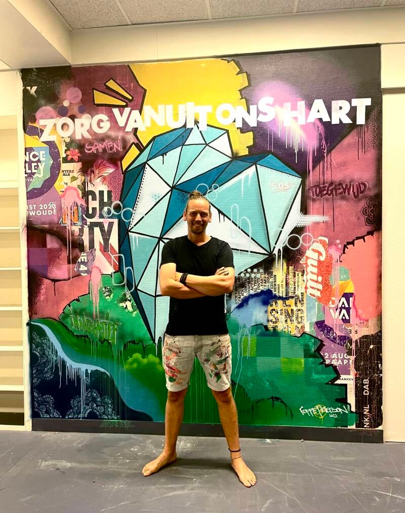 Mural "Zorg Vanuit Ons Hart" Treant Ziekenhuis Locatie Refaja Stadskanaal 2023
