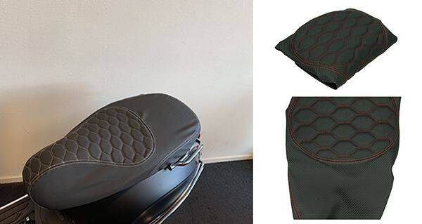 Buddydek/ zadelhoes Audi RS carbon/ rood (sticksels) Vespa Primavera/ Sprint Made in EU