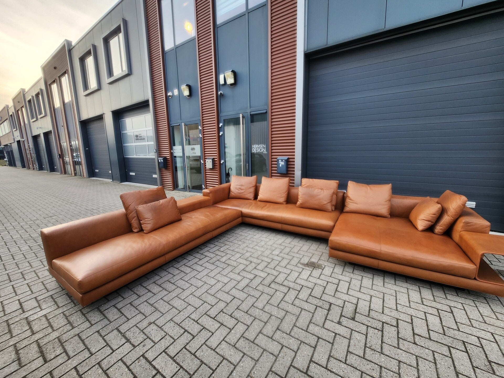 Minotti - Connery hoekbank in leder by Rodolfo Dordoni