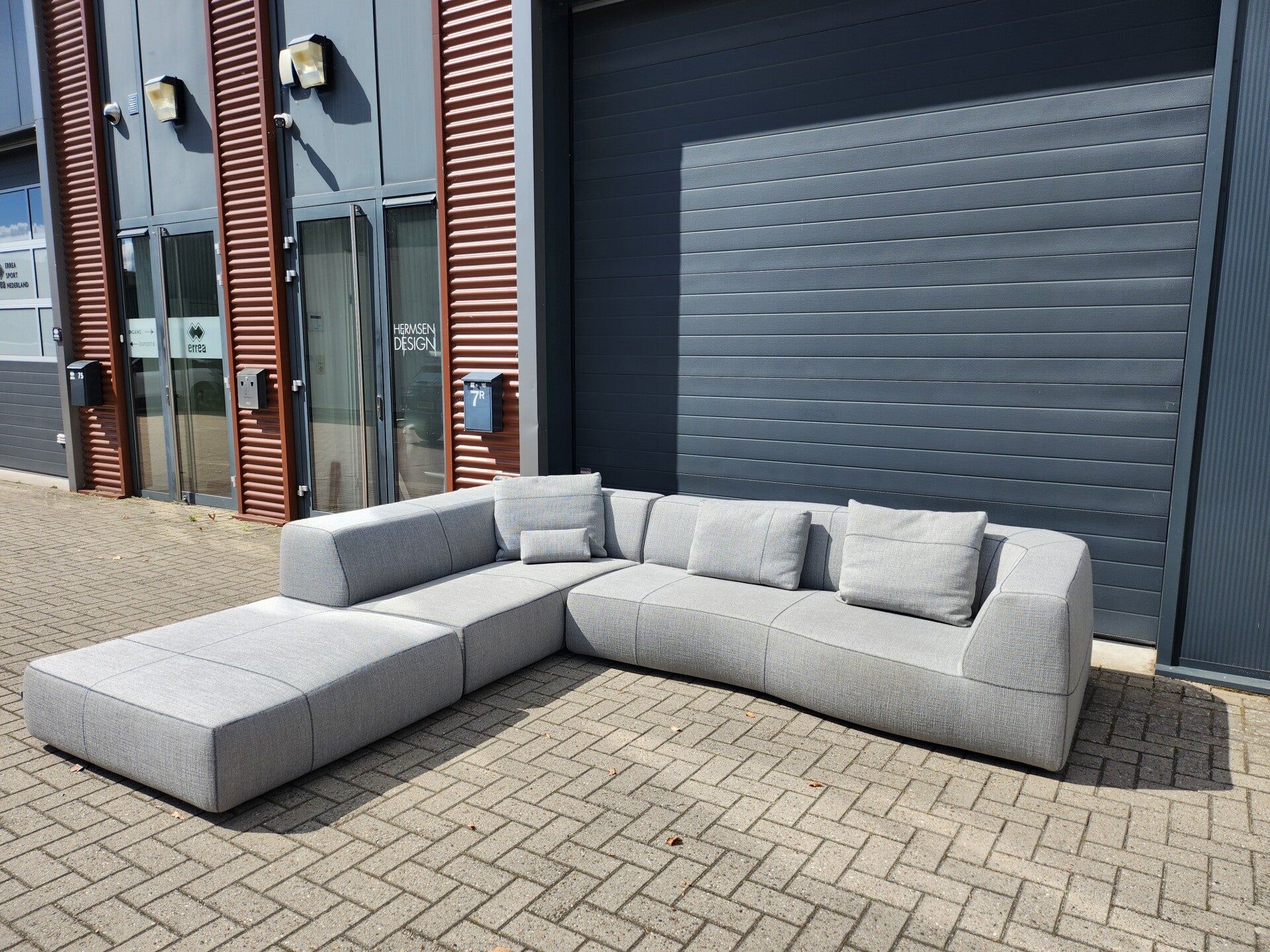 B&B italia - Bend hoekbank + ottoman by Patricia Urquiola