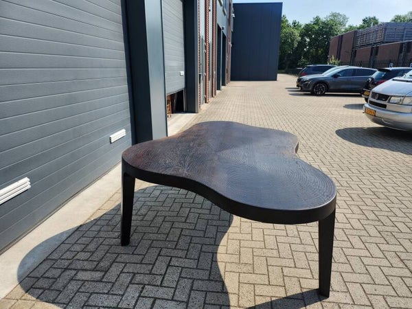 Linteloo - Isola eettafel 242 x 166 by Roderick Vos