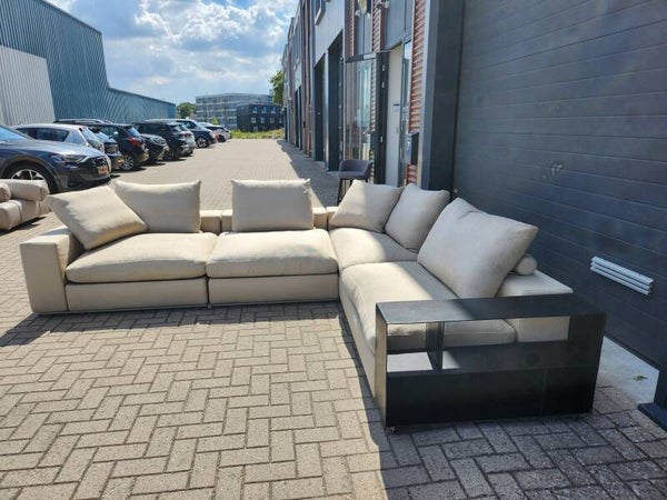 Flexform Groundpiece in beige stof by Antonio Citterio