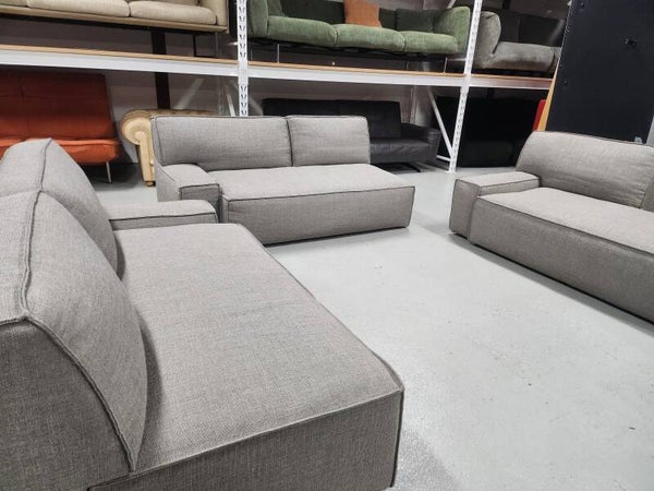 Cassina - Myworld bank / zithoek by Philippe Starck