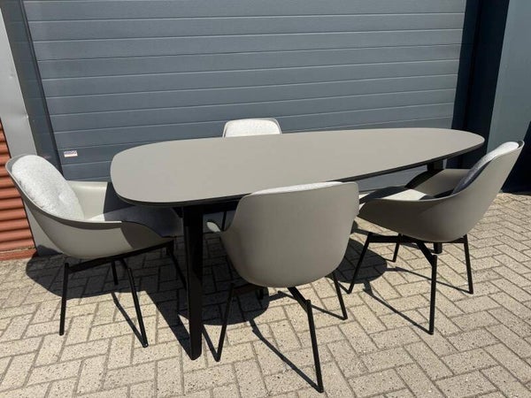 Leolux - Bondi eettafel