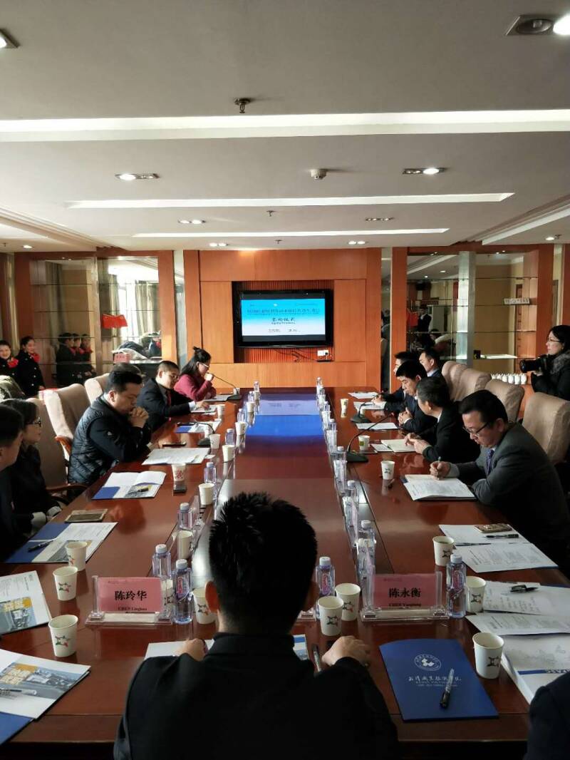 Visit of Jean-Michel Auve, former director executive of SOIT Québec bureau China at Wuhan Polytechnic University