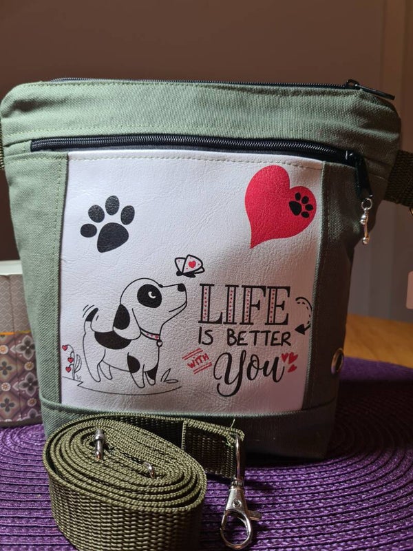 Gassibag, Gassitasche, Leckerliebeutel Live is better