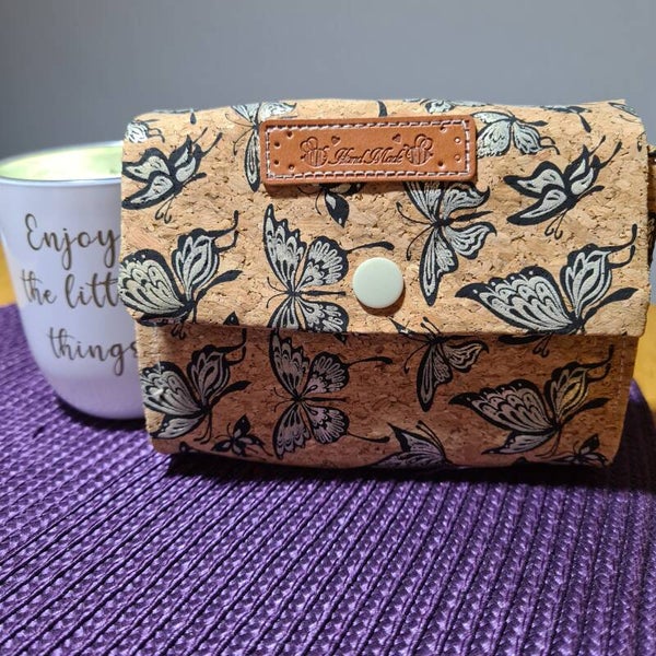 Handgefertigte Geldbörse aus Kork – Praktisch, Kompakt und Stilvoll