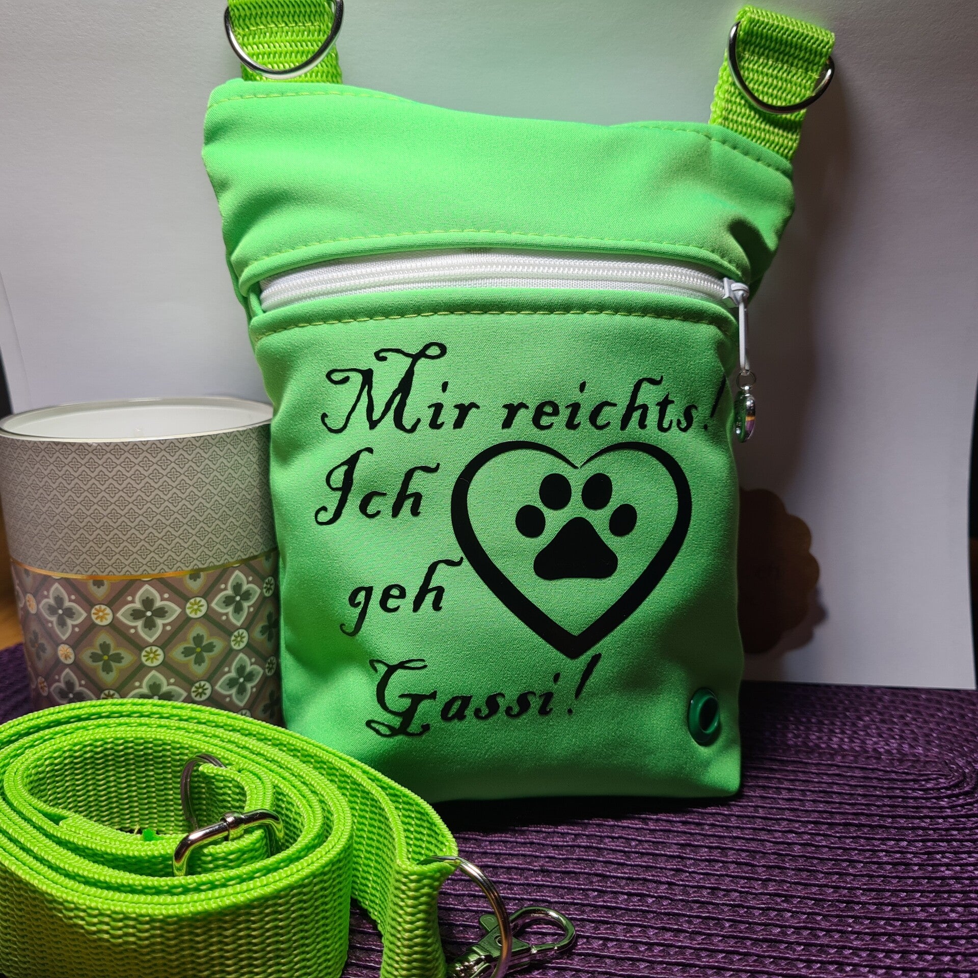 Handgemachte Gassitasche für den Hundespaziergang – Praktisch und vielseitig