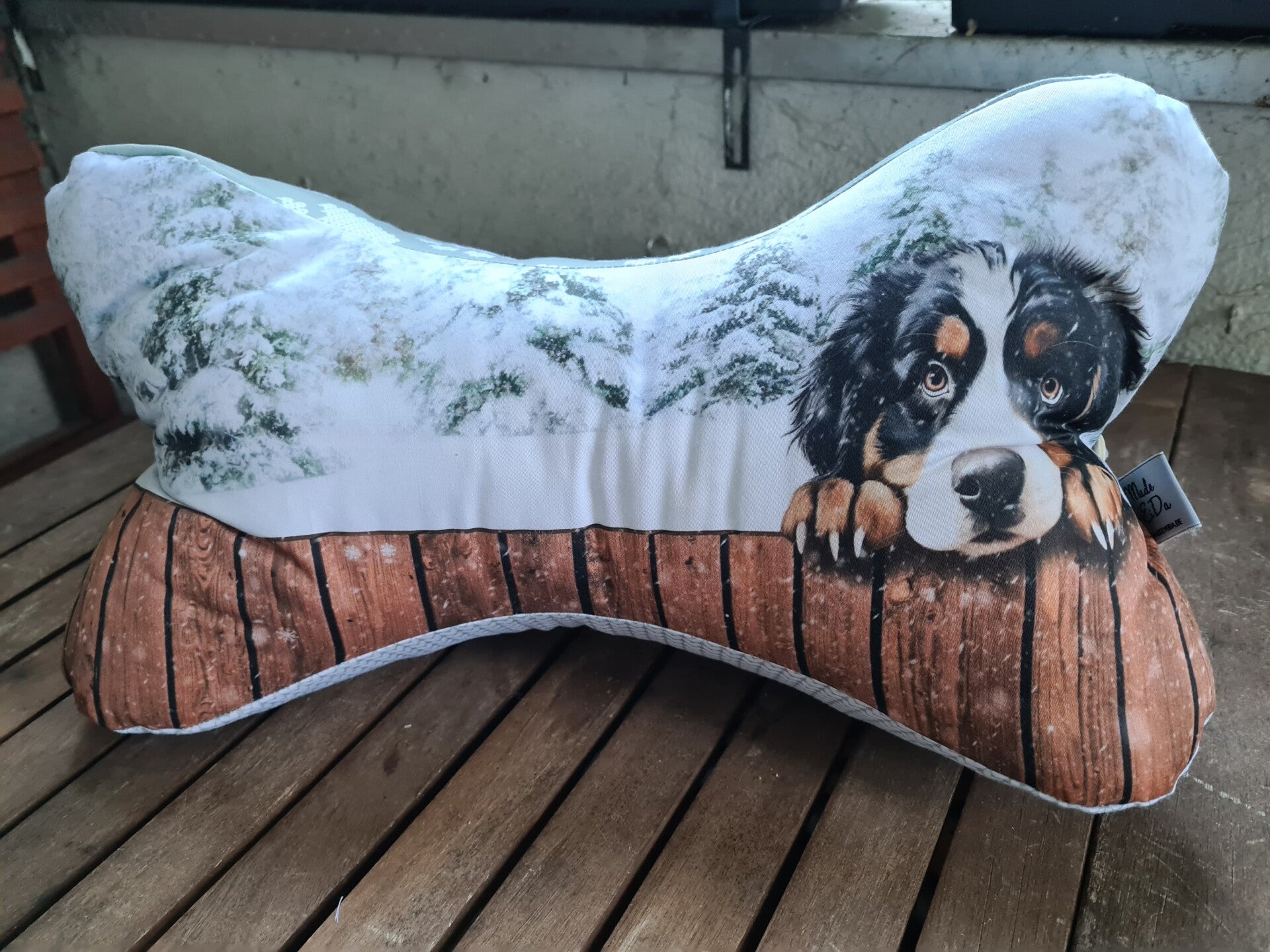 Leseknochen / Nackenkissen  Hund