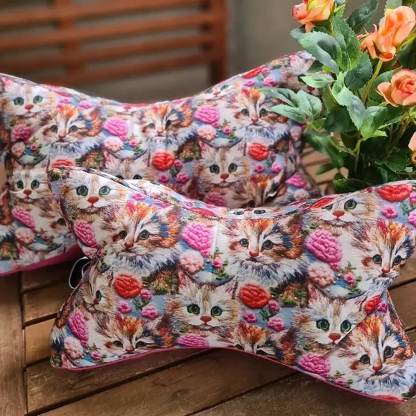 Leseknochen, Katzen  Nackenkissen  2 Größen