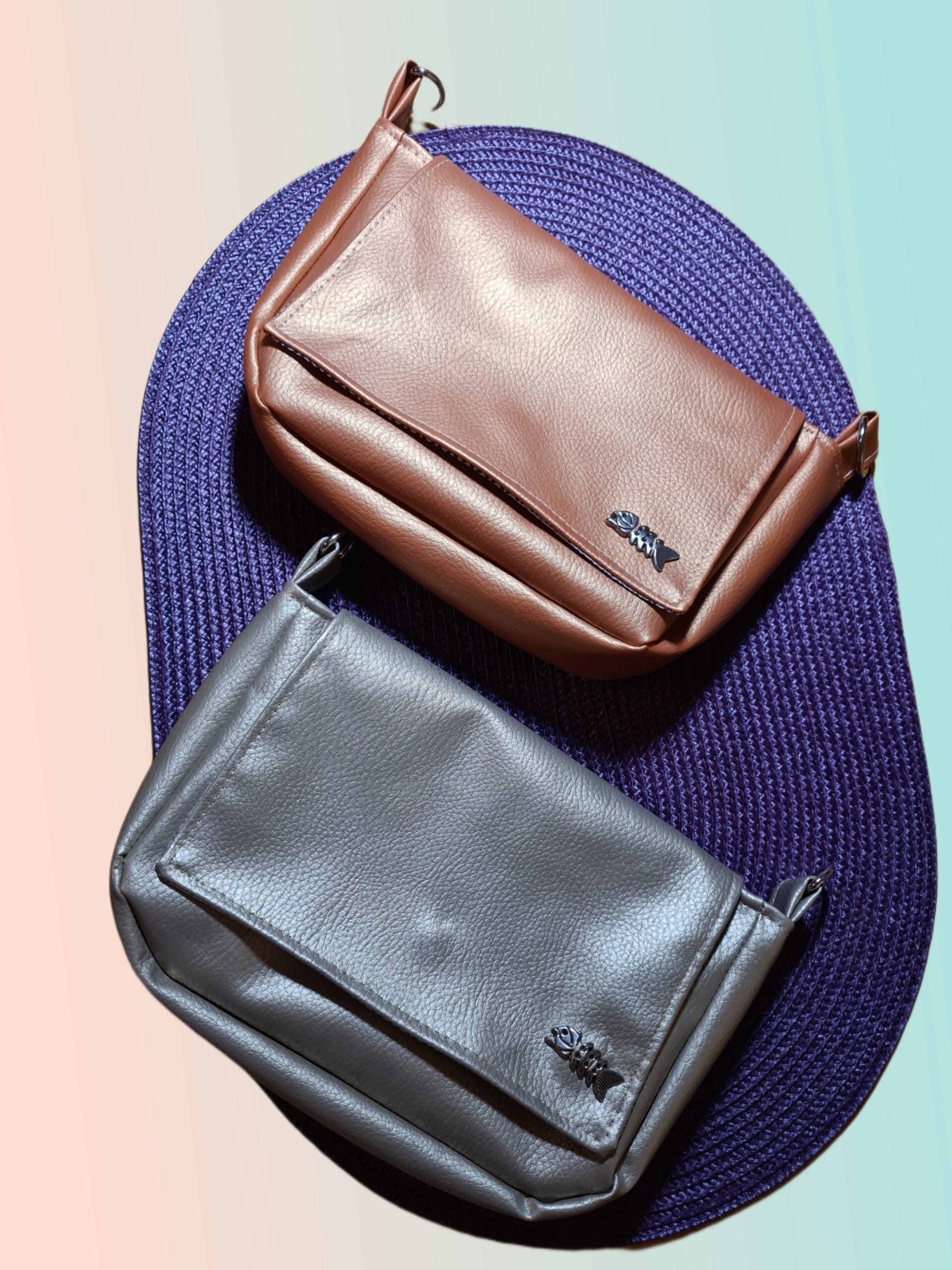 Elegante Abendtasche mit Reißverschlussinnentasche – Handgefertigt aus edlem Kunstleder