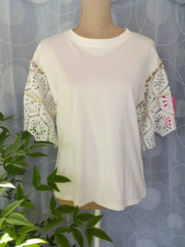 T-shirt blanc manches dentelle