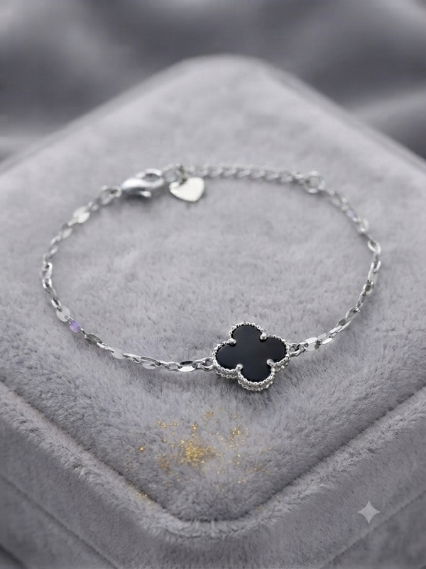 Simple clover bracelet silver