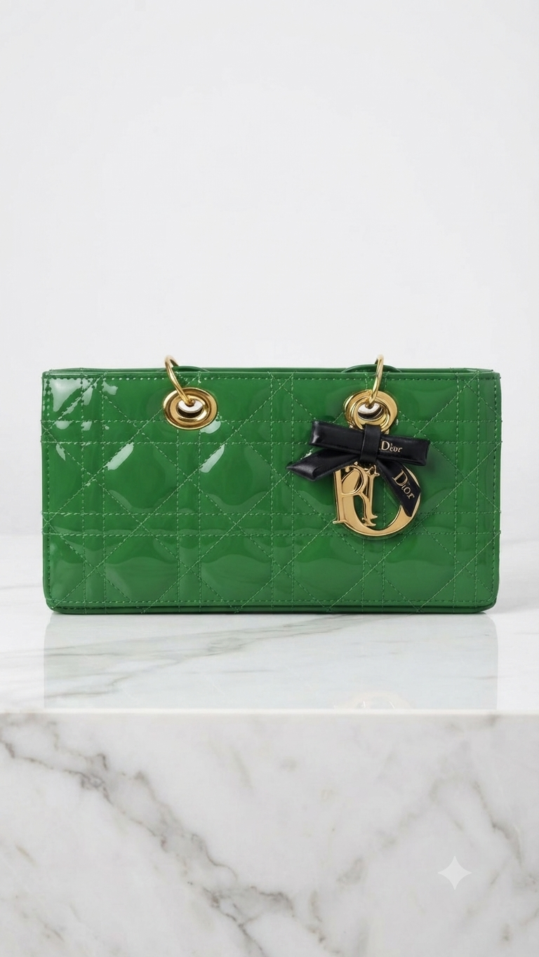 8 Dd green bag