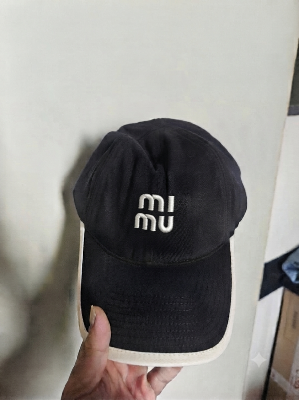 Mi cap black