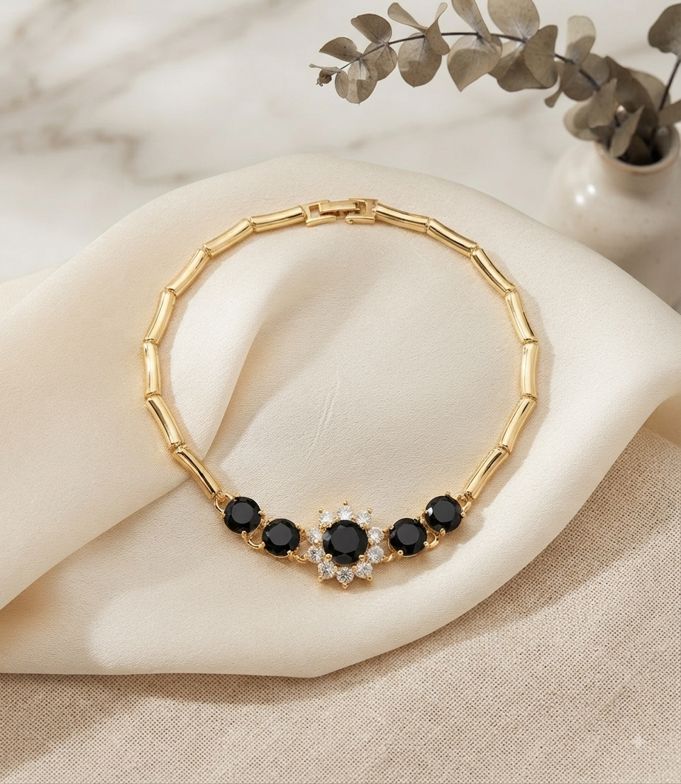 Bracelet dark flowers