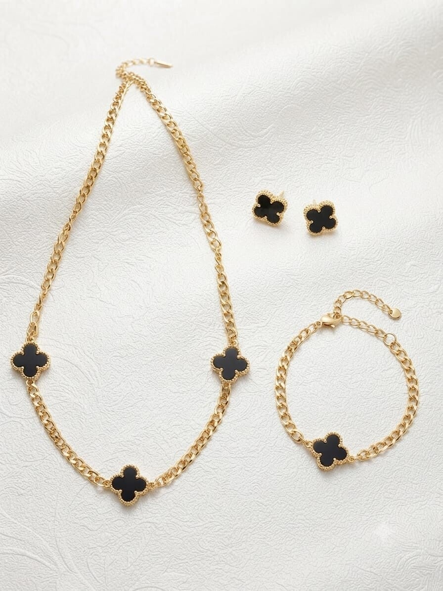 Black clover set